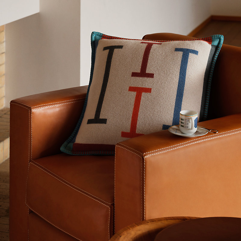 【極美品】 HERMES クッション H Casaque pillow ① Ithaque pillow | Hermès Mainland China